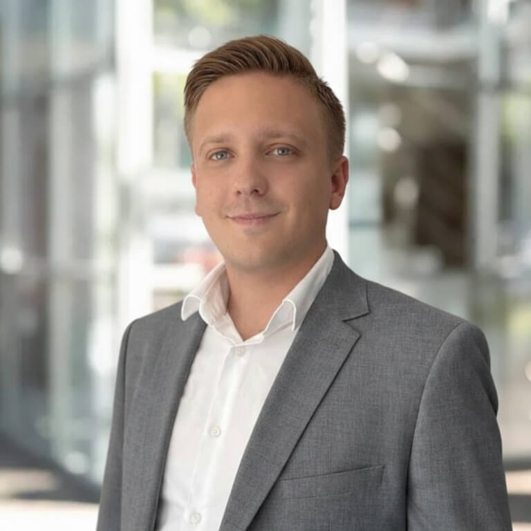 tobias hanebeck - Kontakt